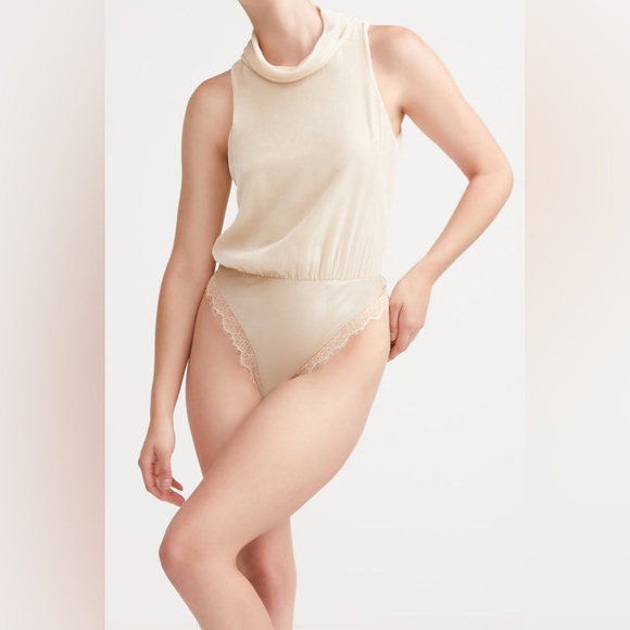 SLEEPING WITH JACQUES Tops - SLEEPING WITH JACQUES Bianca Bodysuit {SAND}